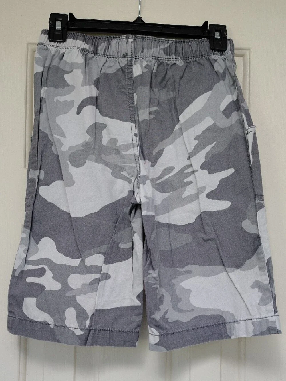 Boy's Old Navy Gray Camo Cargo Shorts